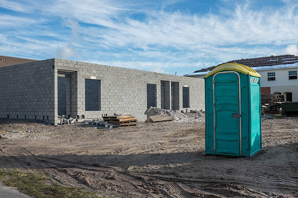 Best Porta potty delivery and setup  in St Clairsville, OH